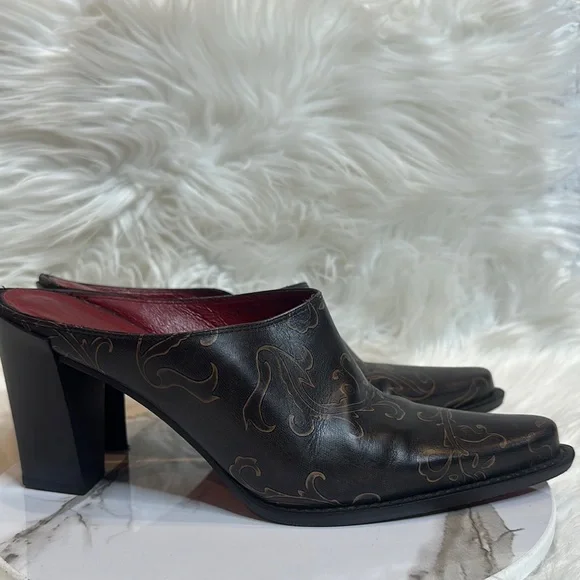 EUC Donald Pliner Perlie Italian Black Leather Embroidered Western Mules, 7.5M - Picture 4 of 14